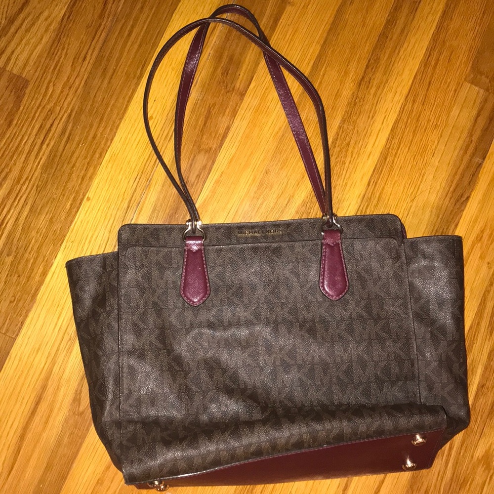 Michael Kors purse